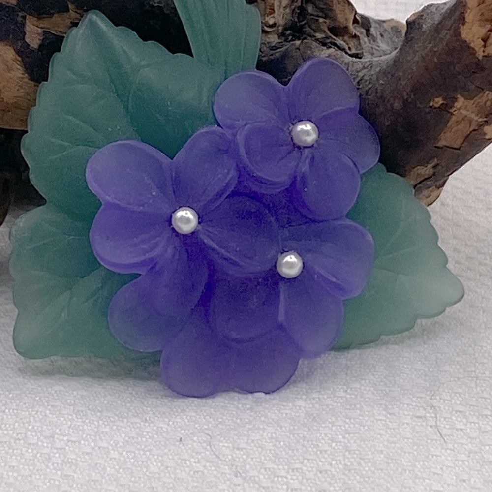 BROOCH African violet FLOWER
